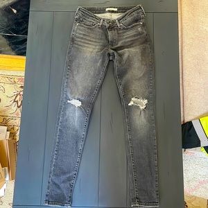 Levi’s 711 Skinny Jeans